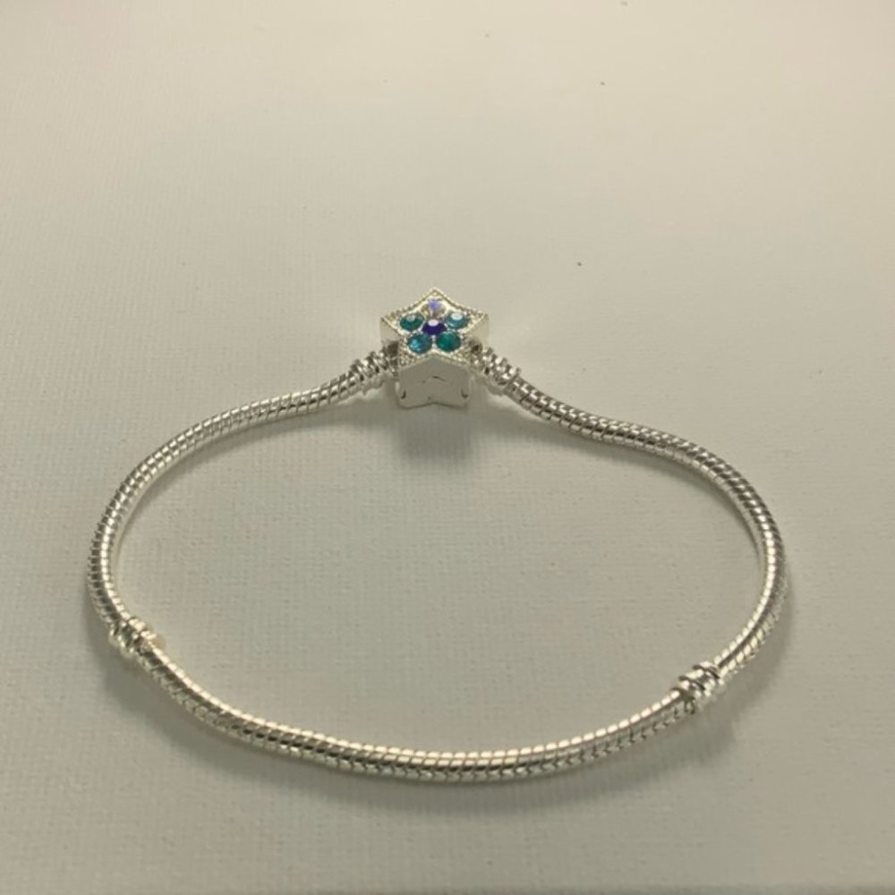 Charm bracelet